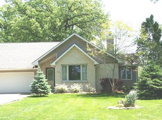 20 Elmwood Dr, Kankakee, IL 60901
