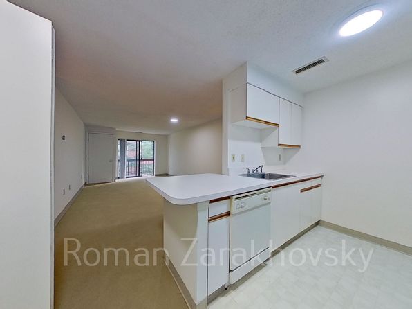 16 Webster Ave #3