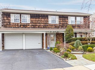 2323 Halyard Dr, Merrick, NY 11566