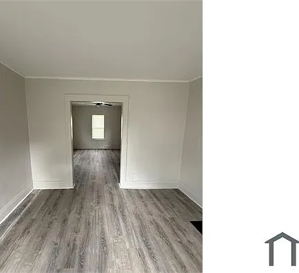 3 bed, 1323 sqft, $1,995 — Photo 2