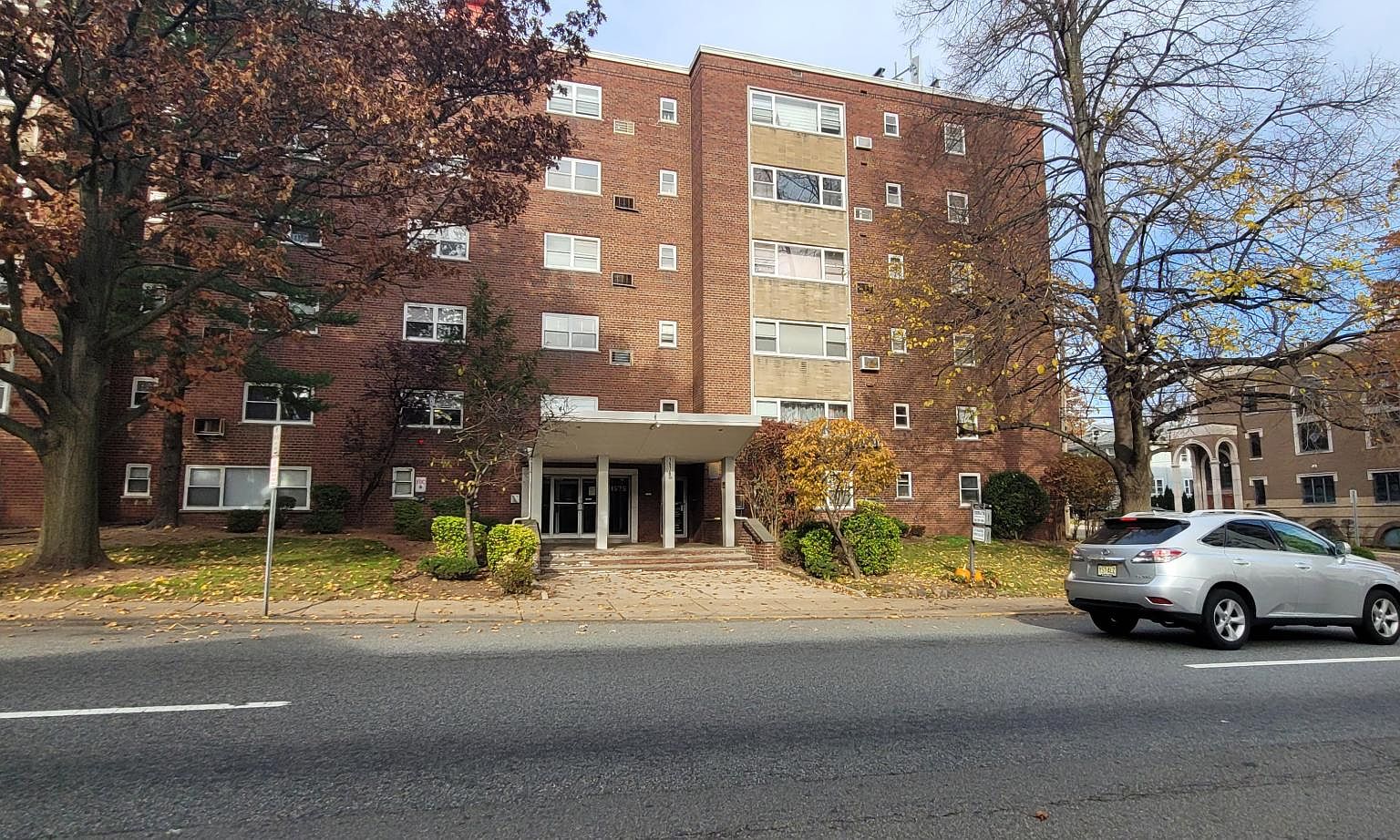 1575 Center Ave APT 1F, Fort Lee, NJ 07024 Zillow