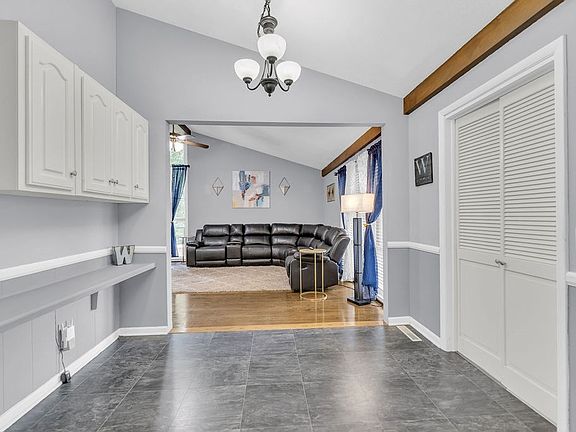 5th image of 120 Woodland Way