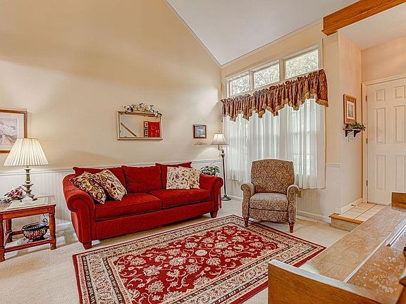 3rd image of 414 Westview Ave