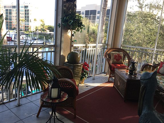 Rear lanai with marina view