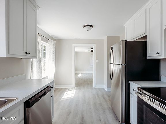 3rd image of 508 Woodard Street NE