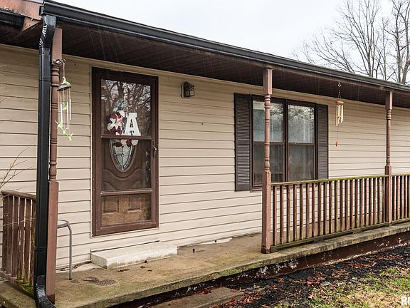 2nd image of 602 Lexington St