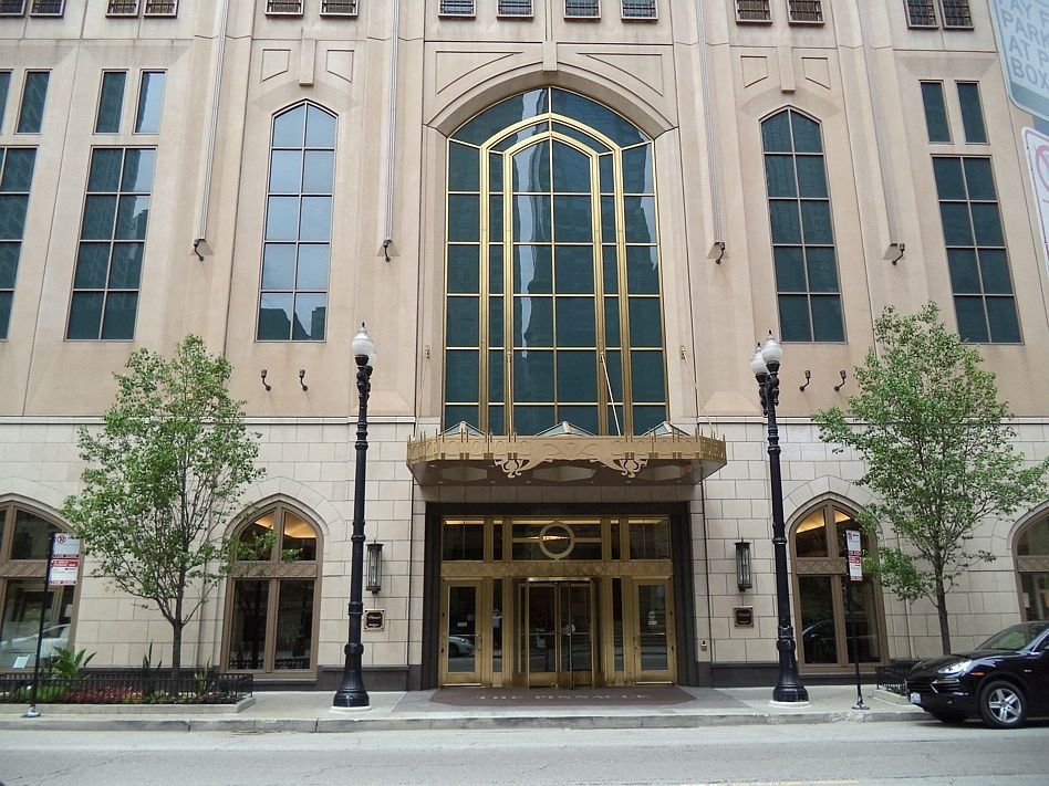 1st image of 670 N Wabash Ave