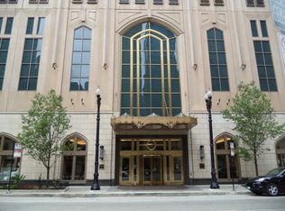 670 N Wabash Ave, Chicago, IL 60611