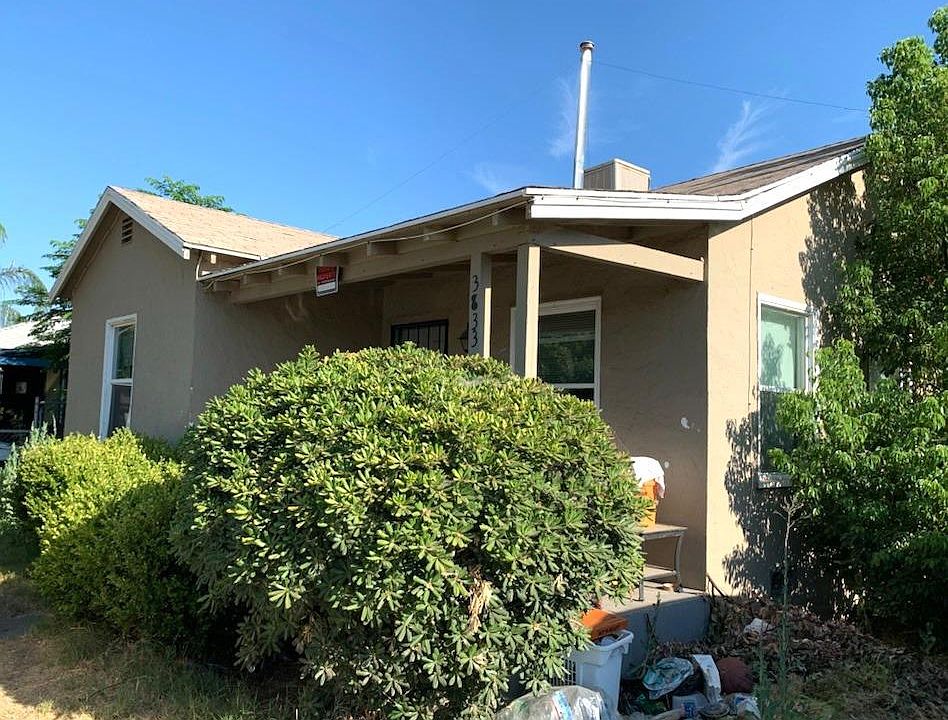 2nd image of 3833 E Orleans Ave