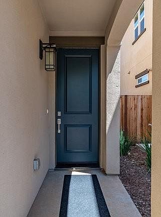4th image of 1002 Skybo Ct