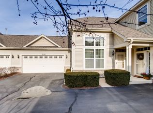 1838 Foxridge Ct, Aurora, IL 60502