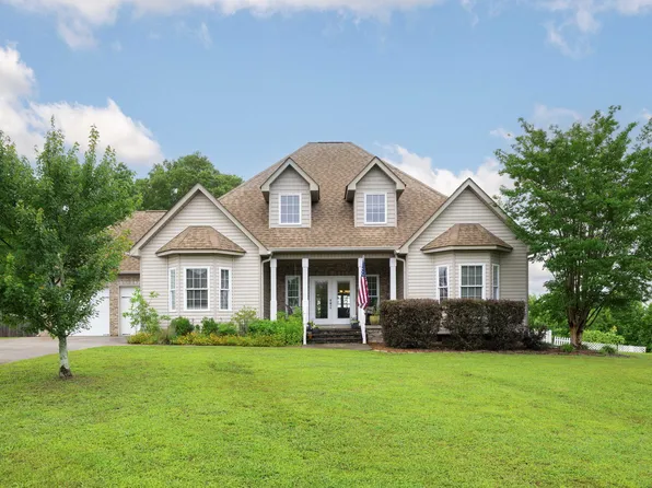 178 Cheshire Crossing Dr, Rock Spring, GA 30739