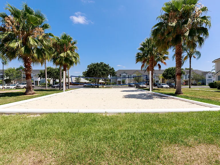 Pemberly Palms Apartment Homes — Photo 6