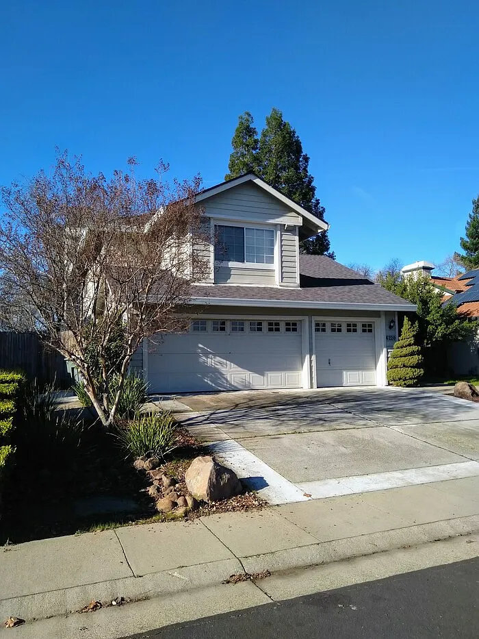 4 bed, 3.0 bath, 2509 sqft, $2,795 — Photo 2