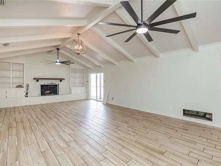 6702 Sahara Dr — Photo 8