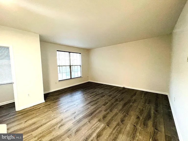 21065 Tyler Too Ter — Photo 6