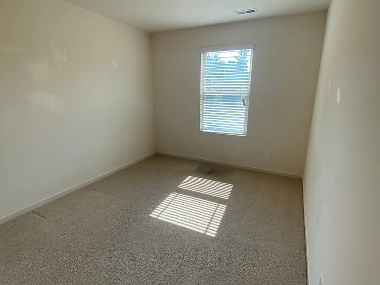 6 Rochambeau Ct #1 — Photo 8