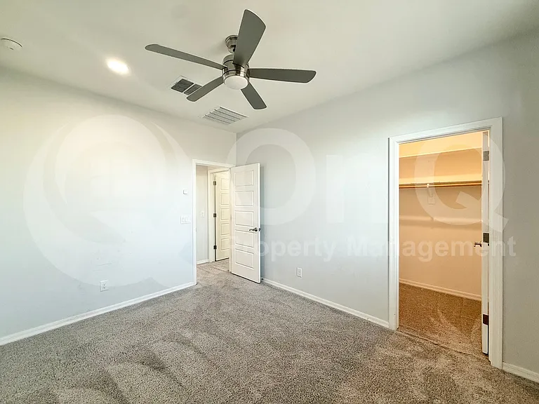 1312 E Gemini Pl — Photo 6