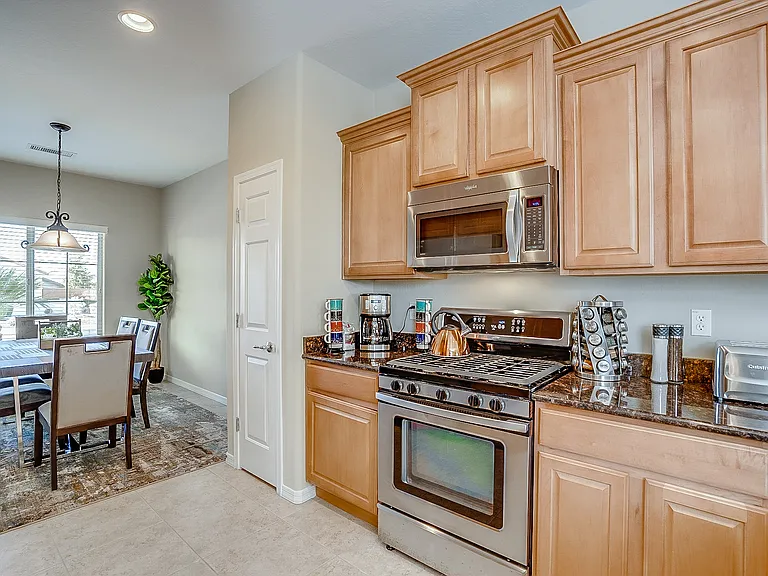 26731 W Pontiac Dr — Photo 5