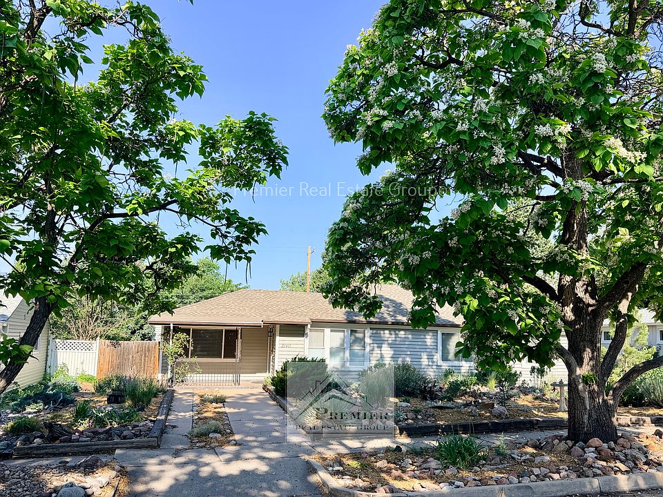 1st image of 2140 Robin Dr