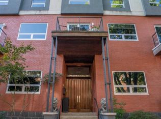 2136 Race St, Philadelphia, PA 19103