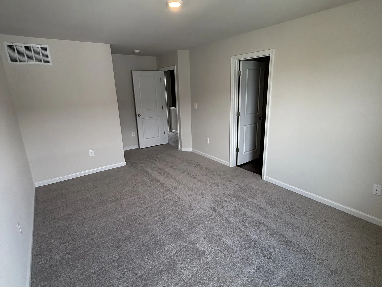 18 Ironwood Court - 1 — Photo 4