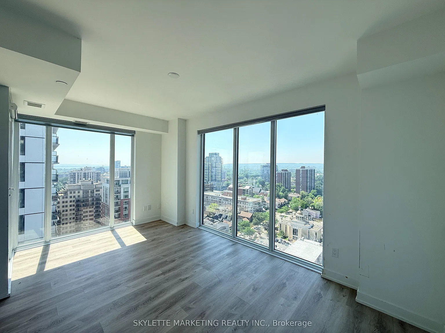 2 bed, $2,500 — Photo 2