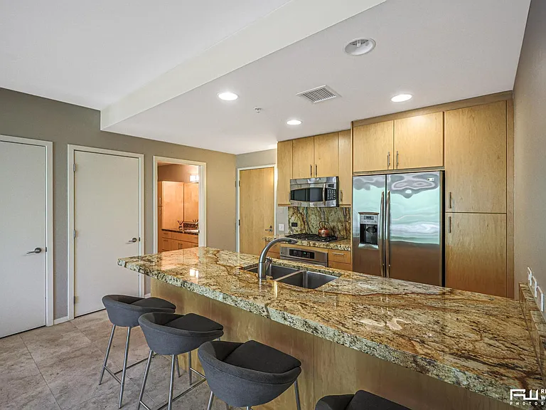 7117 E Rancho Vista Dr #2004 — Photo 10