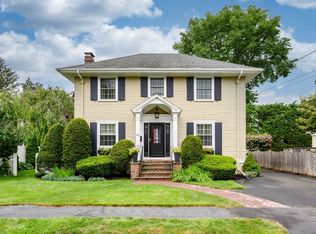 45 Rowe St, Milton, MA 02186