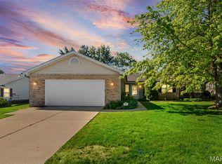 3812 Rolling Meadows Dr, Shiloh, IL 62221