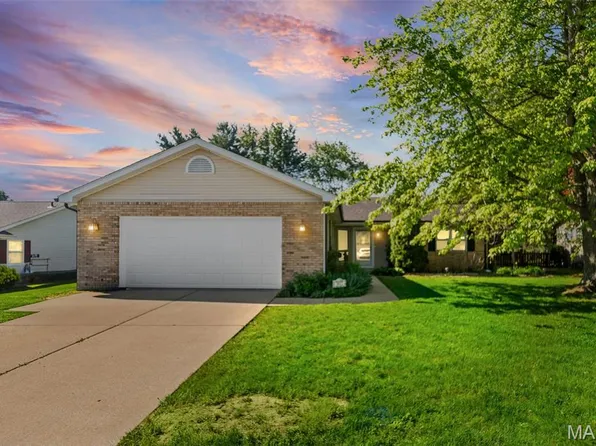 3812 Rolling Meadows Dr, Shiloh, IL 62221