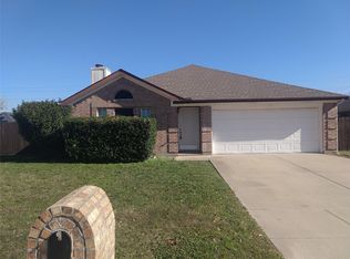 6401 Brookglen Dr, Arlington, TX 76018