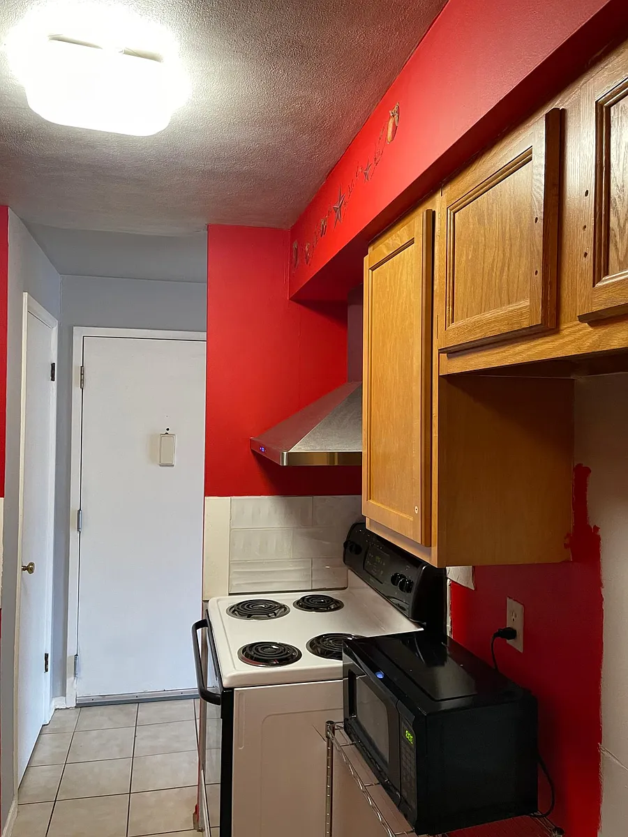 Building Photo - 2659 Queen City Ave #5