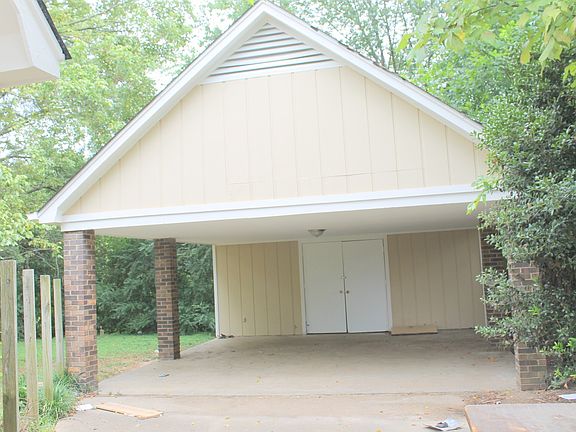 2nd image of 6847 Gilford Dr