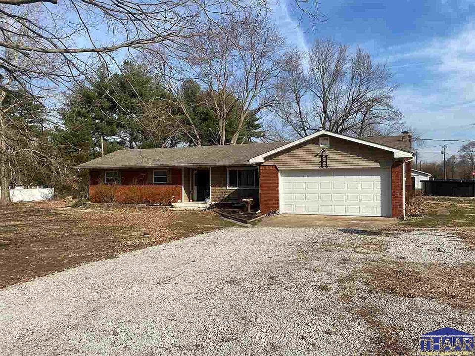 2nd image of 4022 E Plantation Ave