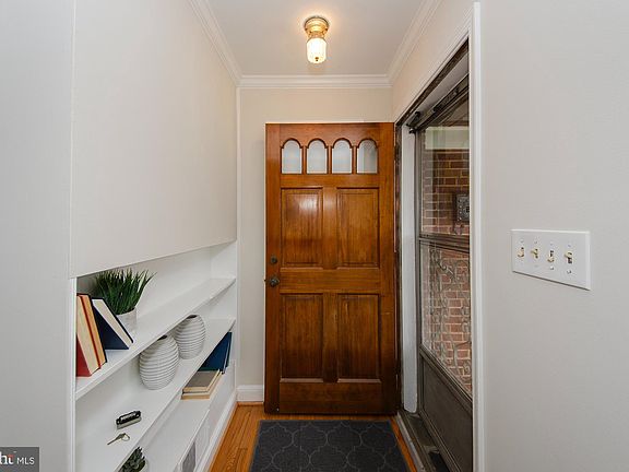 4th image of 5142 16th St N