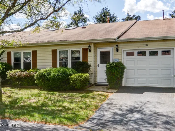 294 Marni Lane, Lakewood, NJ 08701