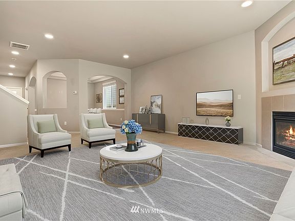 *Interior Photos Virtually Staged 