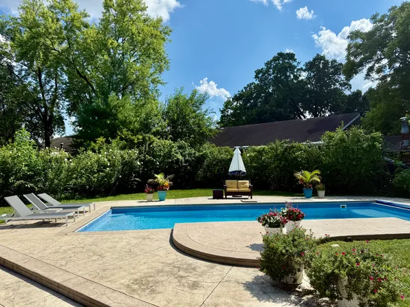 2317 Monroe Ave, Cincinnati, OH