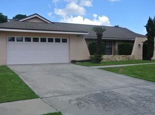 723 Green Cove Dr, Brandon, FL 33510