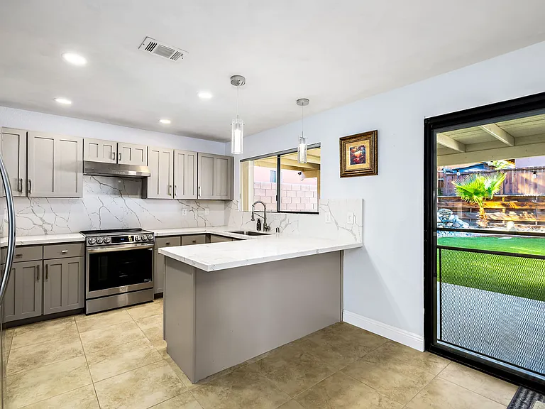 54865 Avenida Diaz — Photo 14