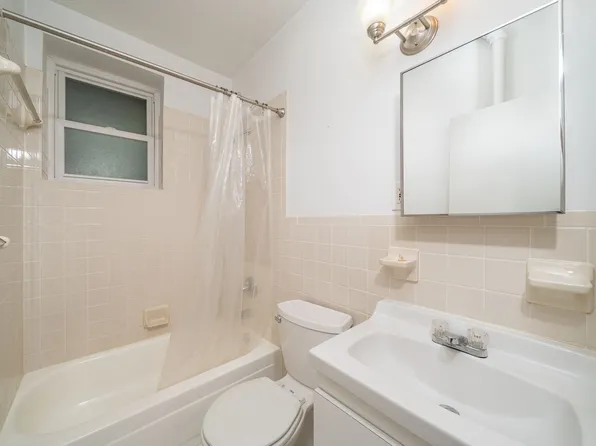 327 Edgecombe Avenue image 6 of 7