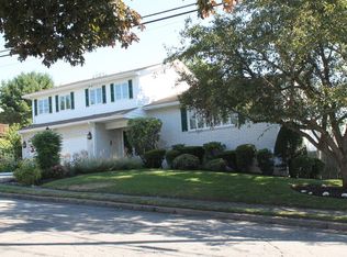 7 Gerald Rd, Marblehead, MA 01945