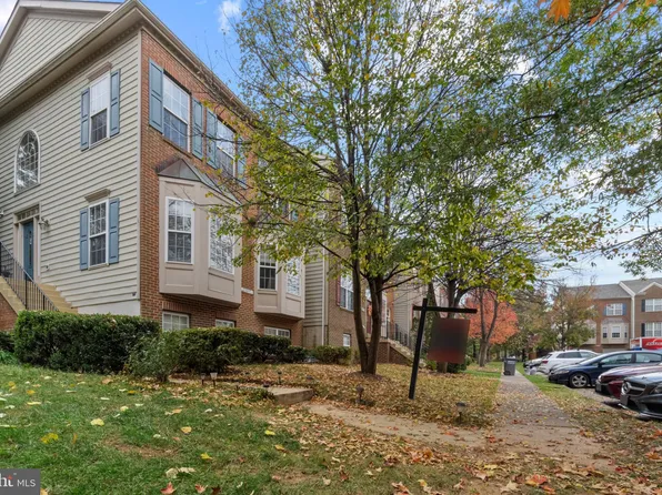 21097 Alberta Ter, Sterling, VA 20166