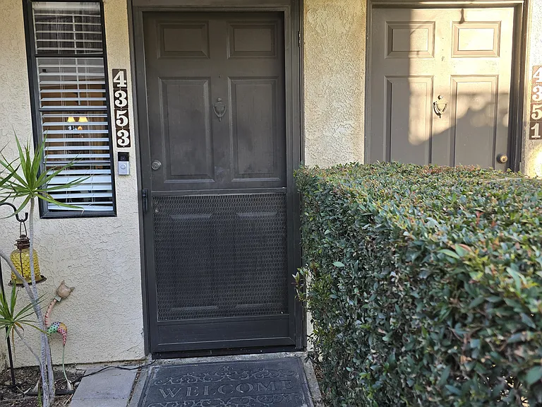 4353 Howard Ave — Photo 3