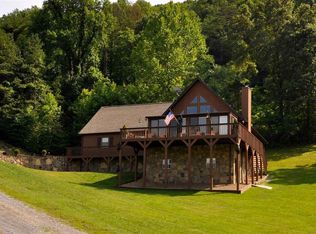 147 Fox Hollow Rd, Townsend, TN 37882