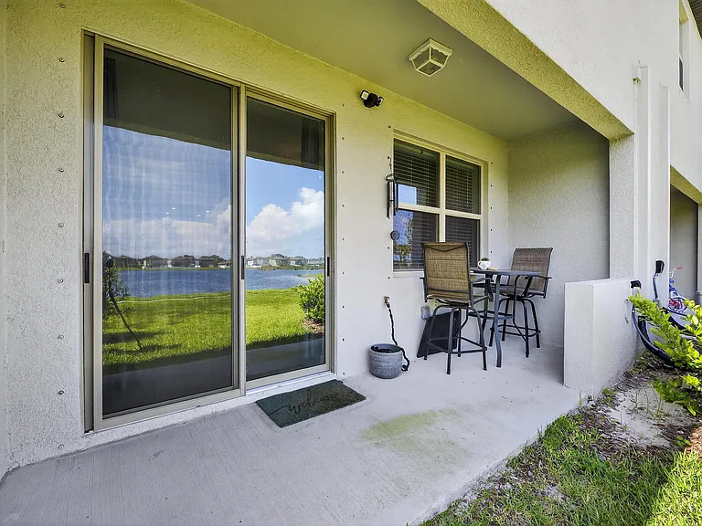 824 Royal Empress Dr — Photo 3