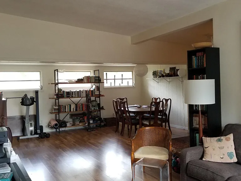 1500 Robin Rd — Photo 2