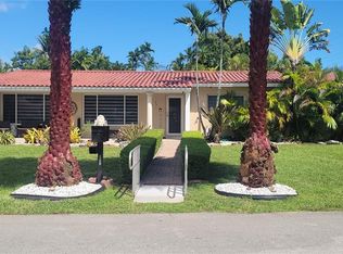 6021 SW 62nd Pl, South Miami, FL 33143