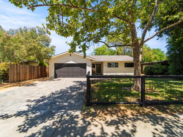 1119 E 8th St, Davis, CA 95616